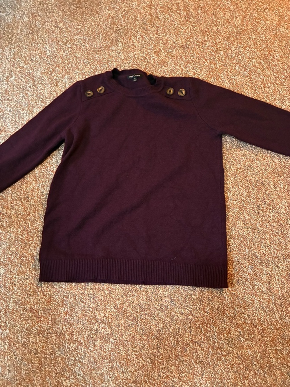 Pullover sweater